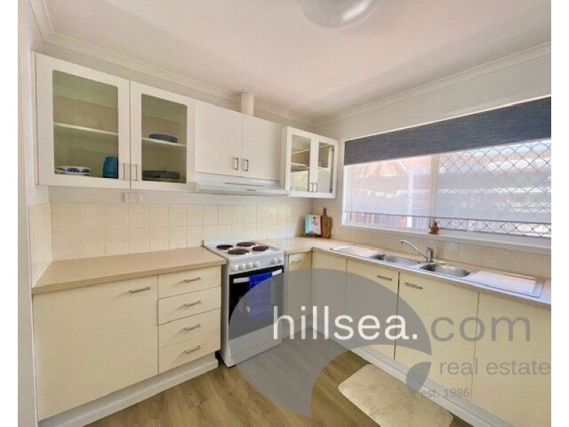 1/3 Hentdale Court, Labrador QLD 4215