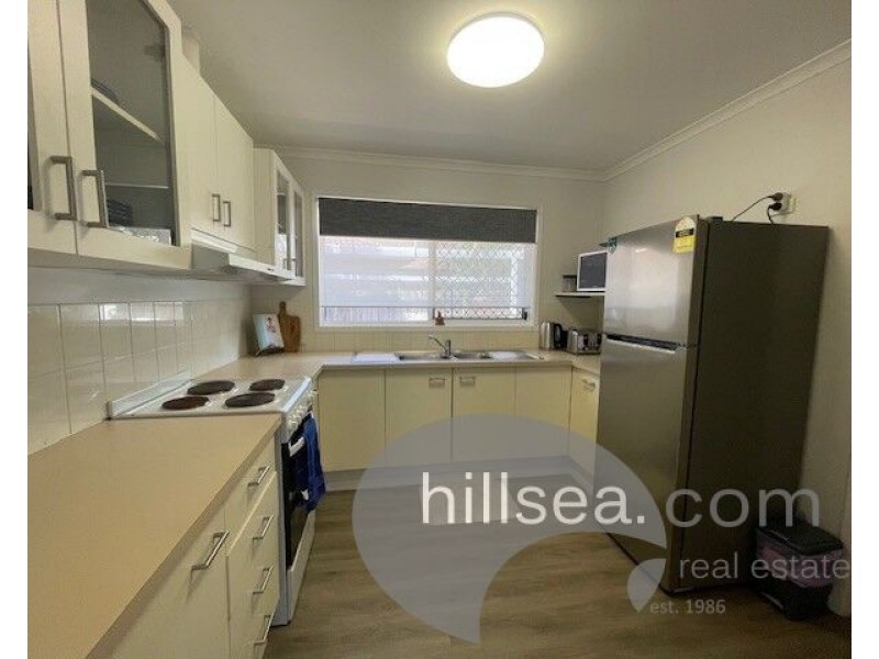 1/3 Hentdale Court, Labrador QLD 4215