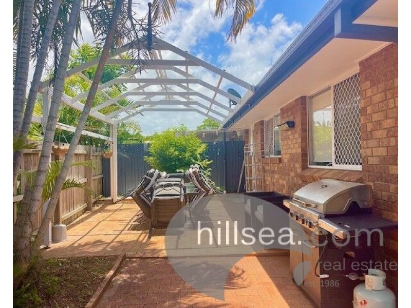 1/3 Hentdale Court, Labrador QLD 4215