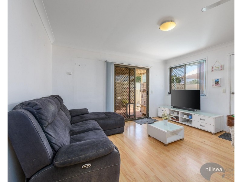 2/4 Gladys Street, Labrador QLD 4215