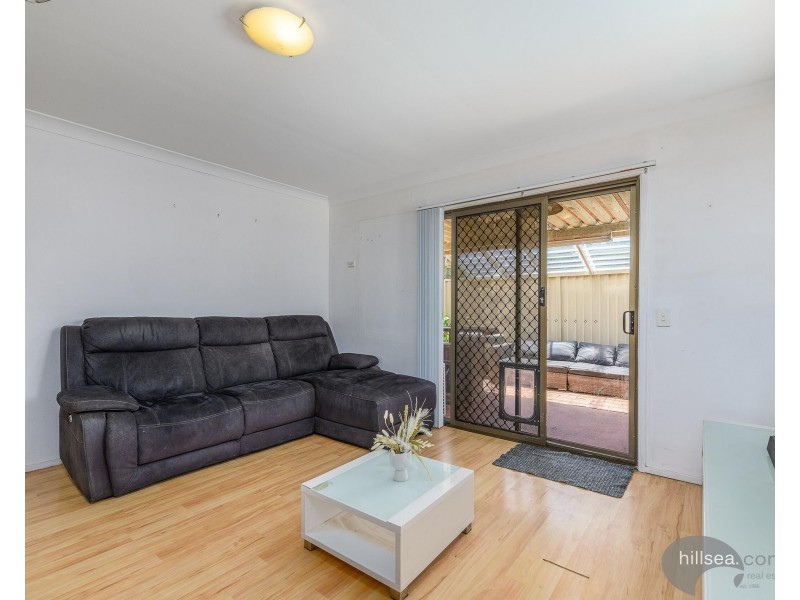 2/4 Gladys Street, Labrador QLD 4215