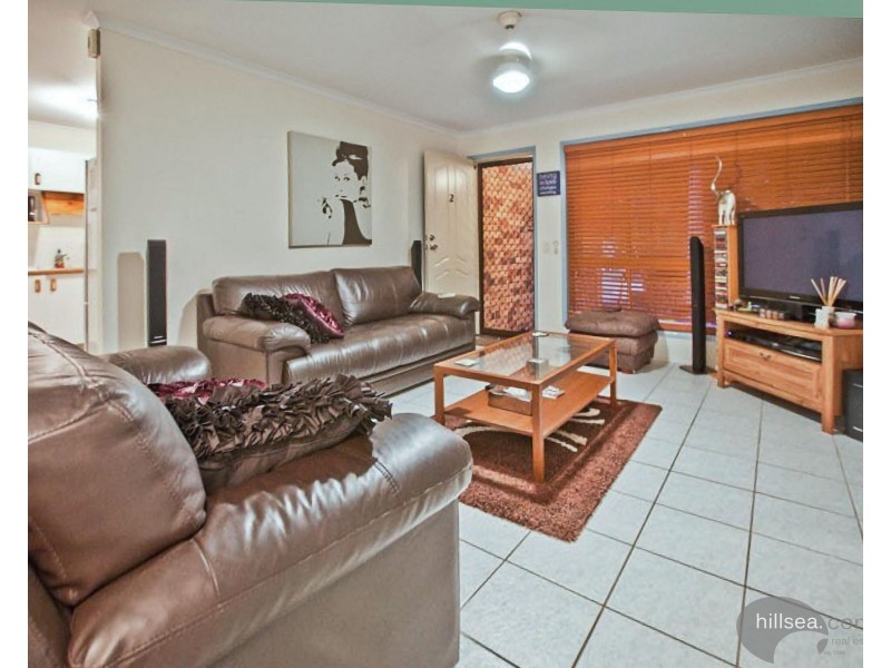 2/67 Usher Avenue, Labrador QLD 4215