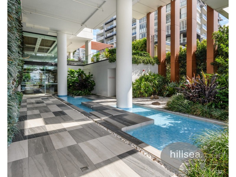 806/372 Marine Parade, Labrador QLD 4215