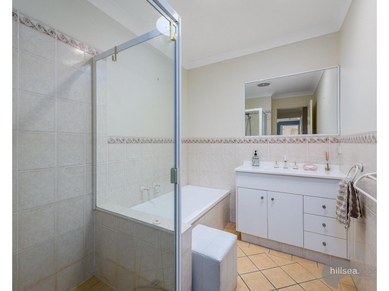 2/22 McMillan Street, Labrador QLD 4215