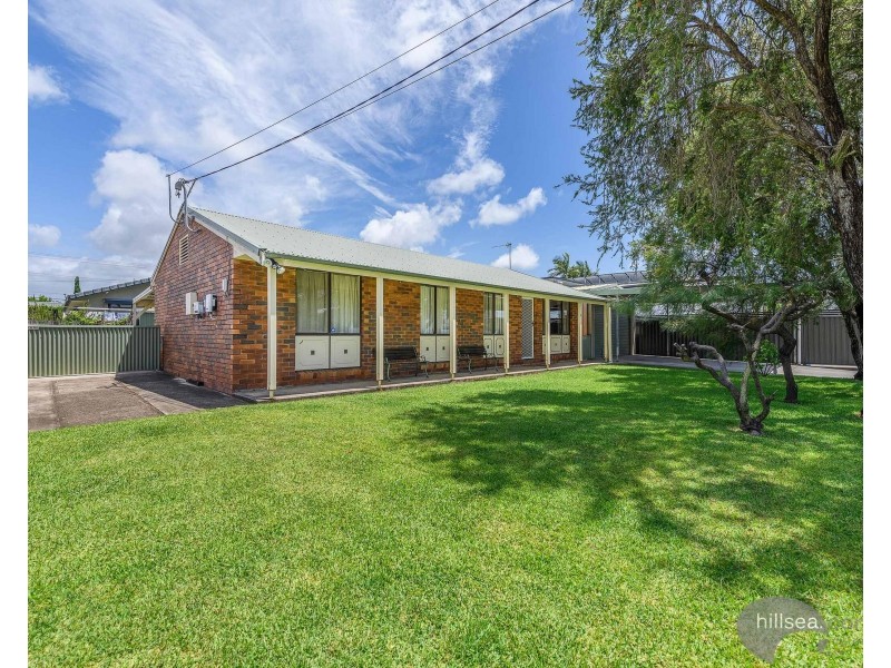 4 Hocking Street, Arundel QLD 4214