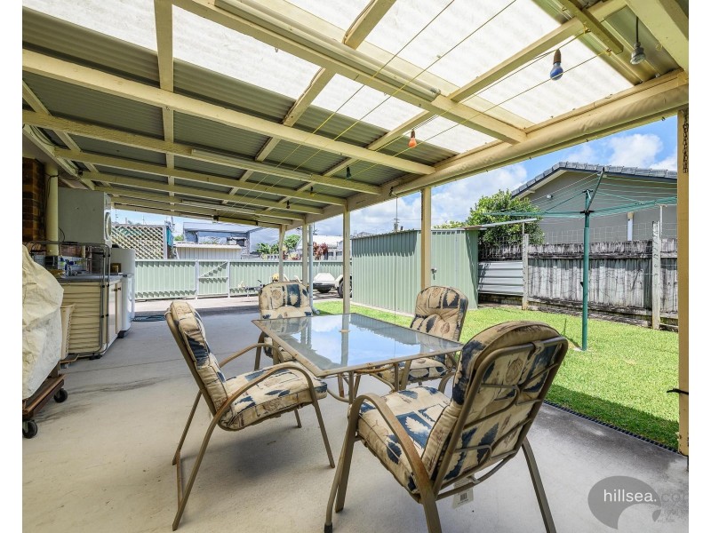 4 Hocking Street, Arundel QLD 4214
