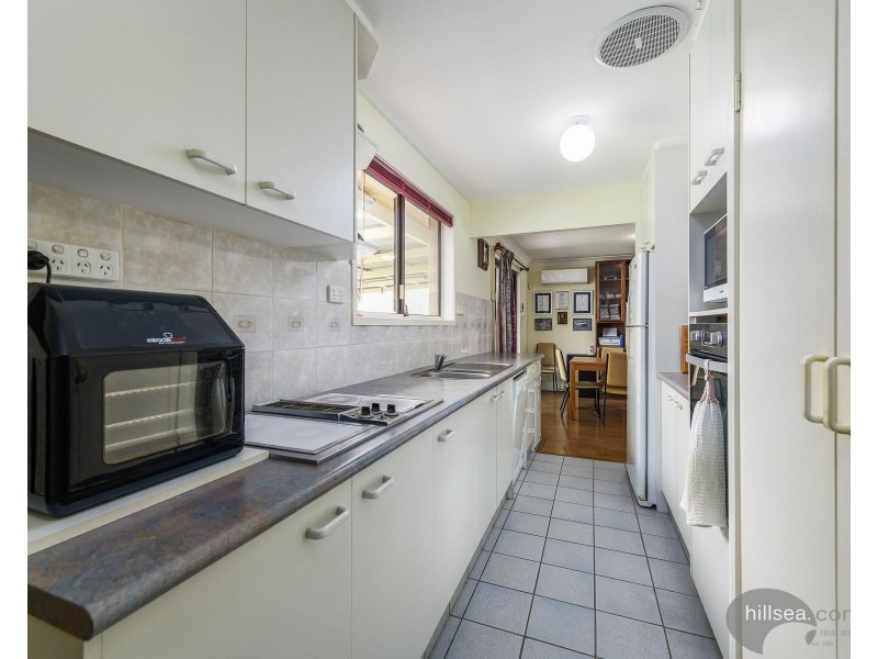 4 Hocking Street, Arundel QLD 4214