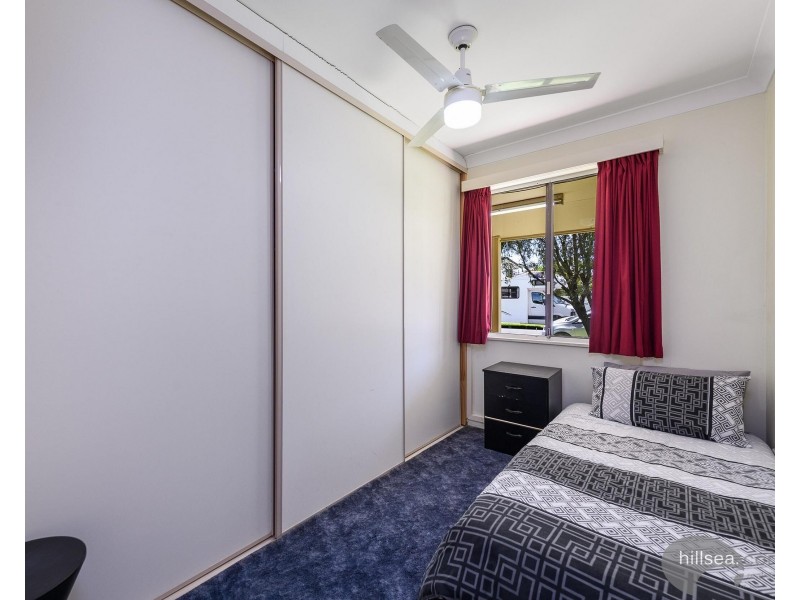 4 Hocking Street, Arundel QLD 4214