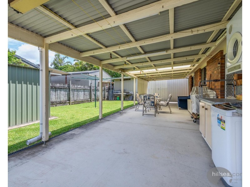 4 Hocking Street, Arundel QLD 4214