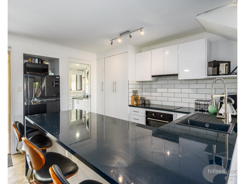 18/63 Olsen Avenue, Labrador QLD 4215