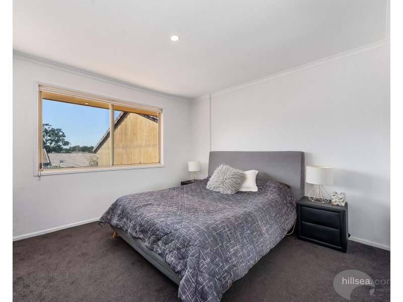 18/63 Olsen Avenue, Labrador QLD 4215