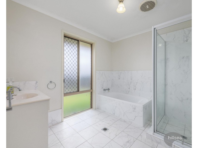 9/137 Olsen Avenue, Labrador QLD 4215