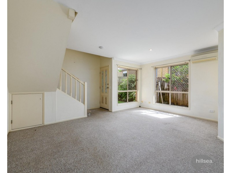 1/350 Government Road, Labrador QLD 4215