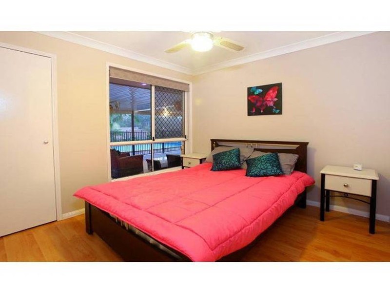 3 Berwick Court, Arundel QLD 4214