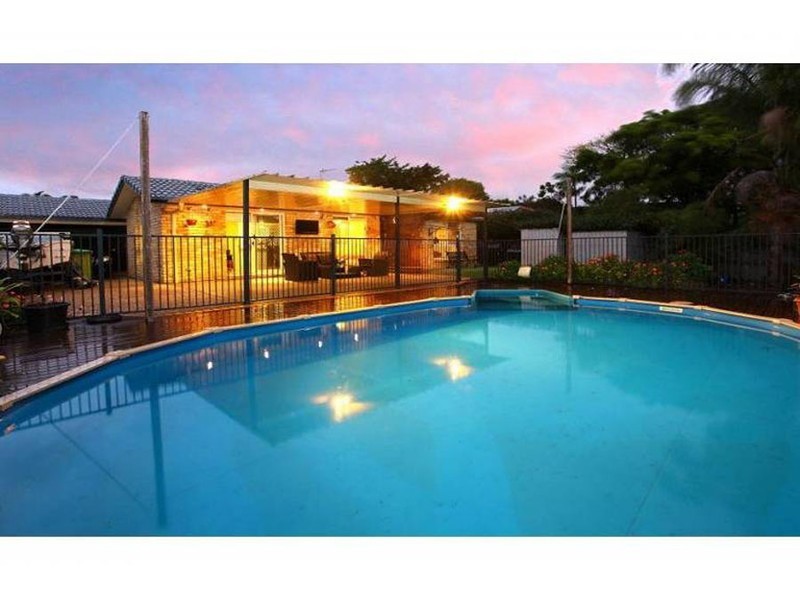 3 Berwick Court, Arundel QLD 4214