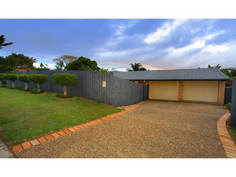 3 Berwick Court, Arundel QLD 4214