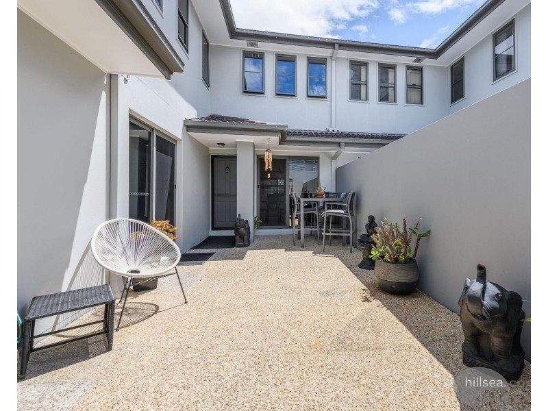 14/2 Catalina Way, Upper Coomera QLD 4209