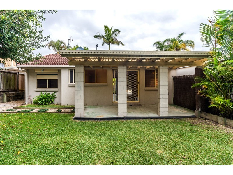 1/7 Orkney Place, Labrador QLD 4215