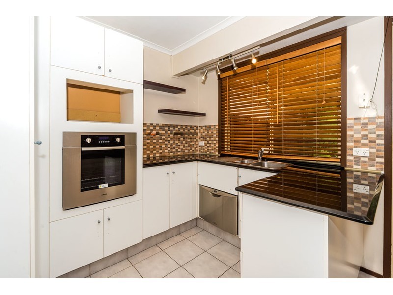 1/7 Orkney Place, Labrador QLD 4215