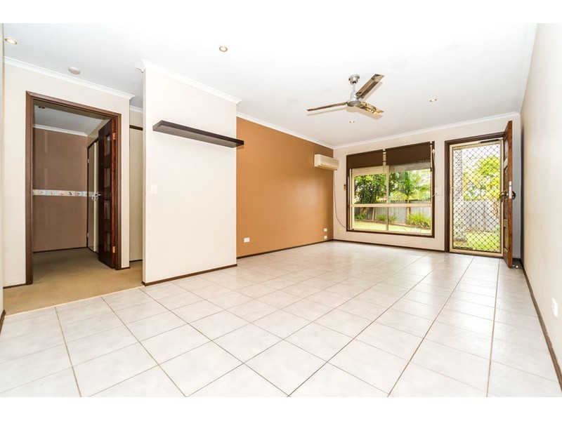 1/7 Orkney Place, Labrador QLD 4215