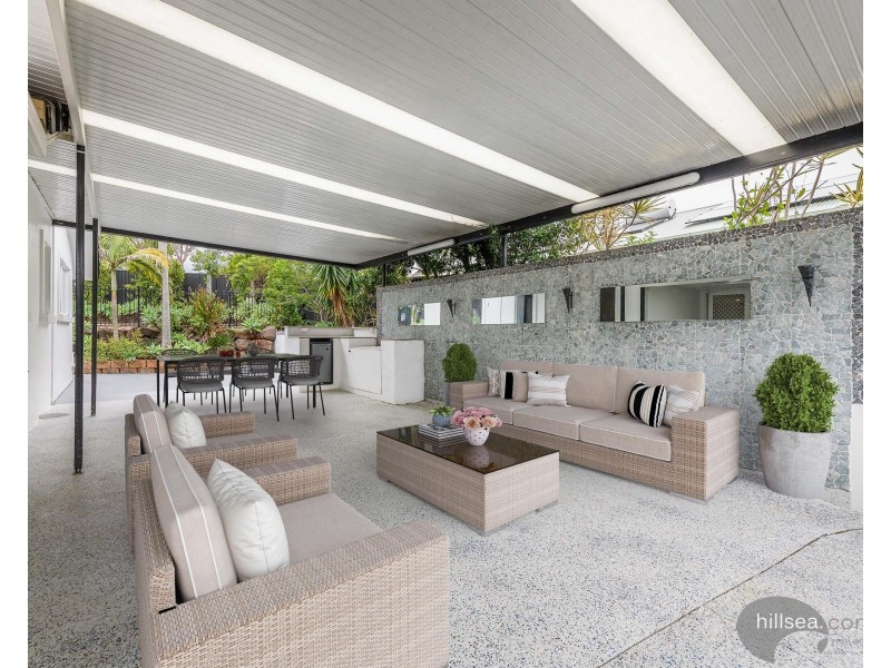 28 Edgeworth Place, Helensvale QLD 4212