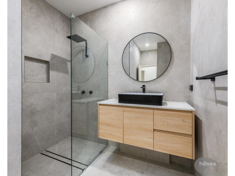 28 Edgeworth Place, Helensvale QLD 4212