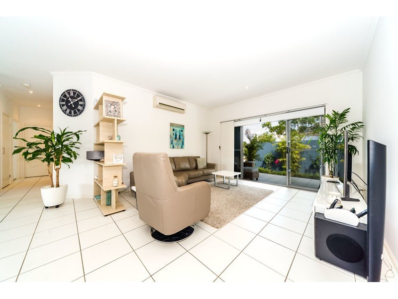 33/1 Manacor Place, Coombabah QLD 4216