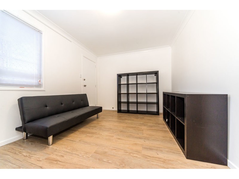 8/5 Proud Street, Labrador QLD 4215