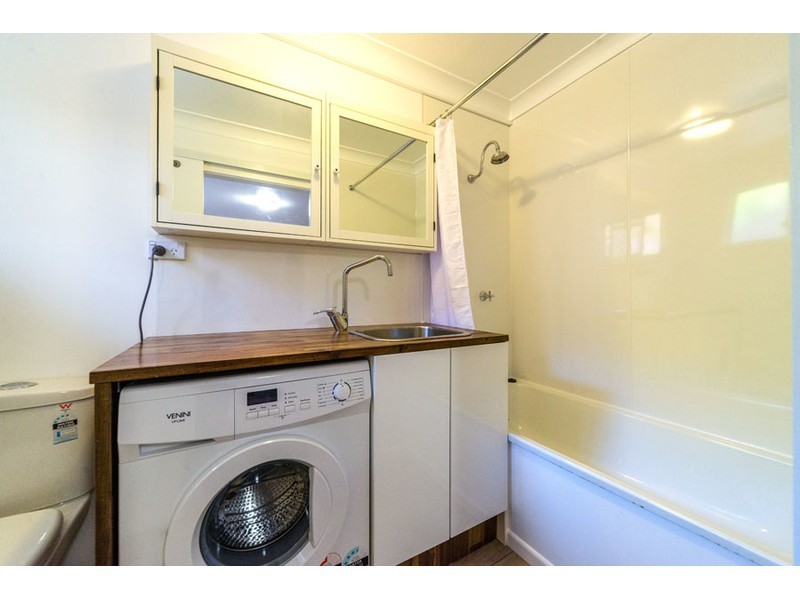 8/5 Proud Street, Labrador QLD 4215