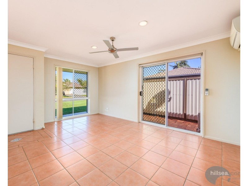 1/13 Liam Court, Labrador QLD 4215