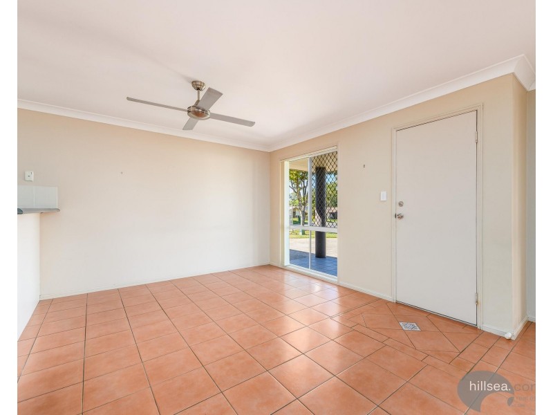 1/13 Liam Court, Labrador QLD 4215