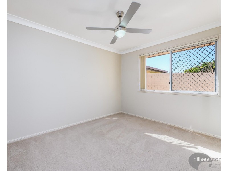 1/13 Liam Court, Labrador QLD 4215
