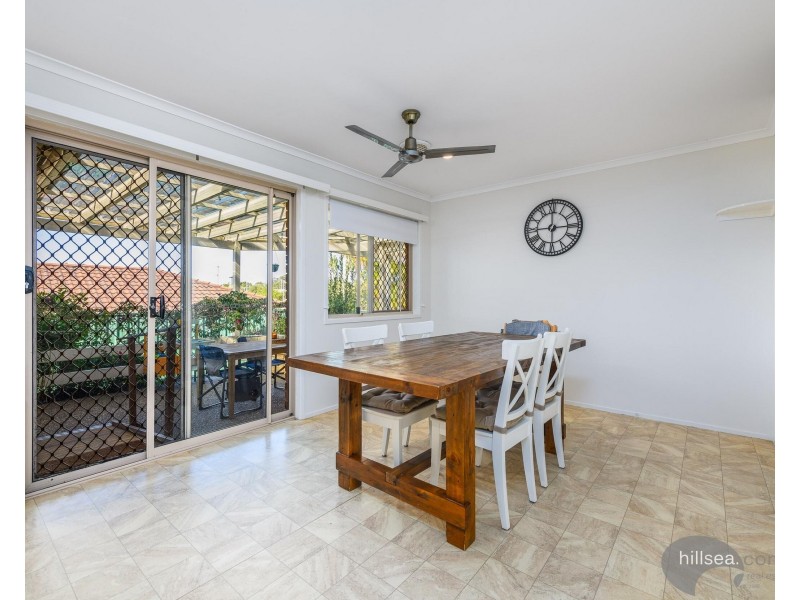 4 Essendon Close, Arundel QLD 4214
