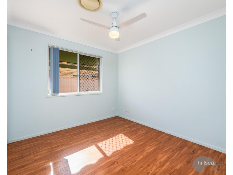 2/68 Brown Street, Labrador QLD 4215