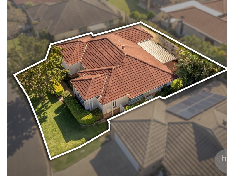 10 Leighanne Crescent, Arundel QLD 4214