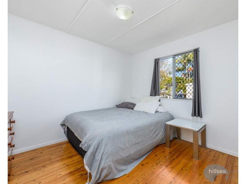 94 Robert Street, Labrador QLD 4215