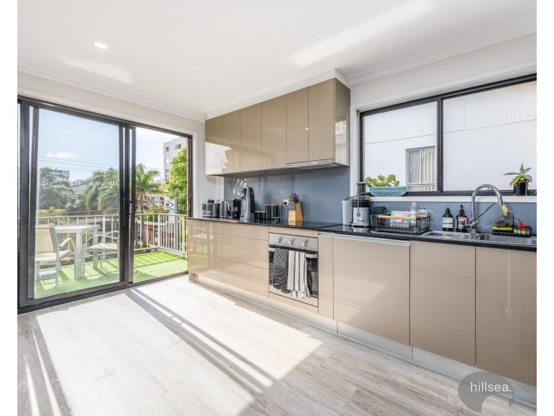 12/28 Hunter Avenue, Labrador QLD 4215