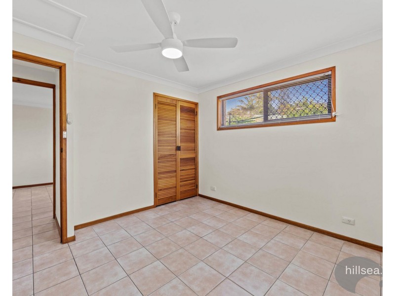 2/203 Central Street, Labrador QLD 4215