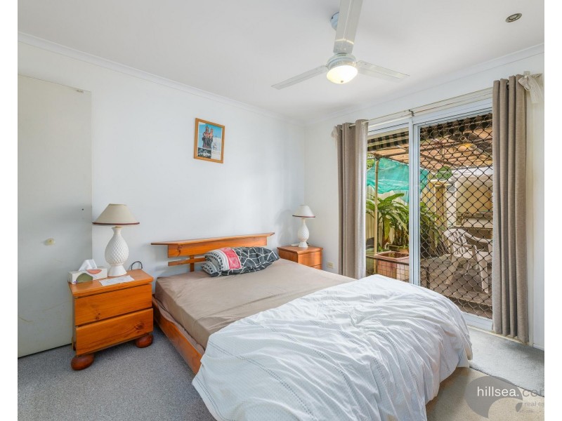 2/126 Kumbari Avenue, Labrador QLD 4215