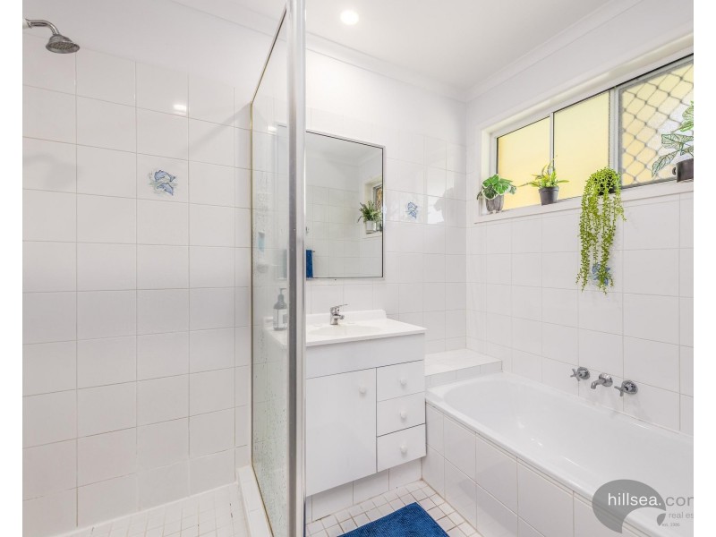 1/69 Usher Avenue, Labrador QLD 4215