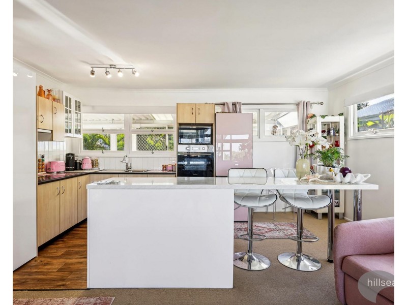 4 Wilson Street, Labrador QLD 4215