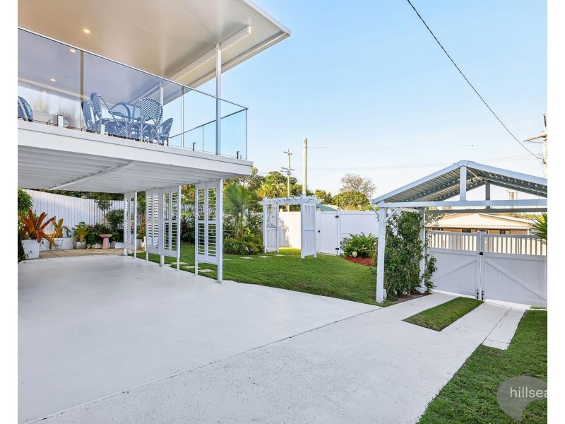 4 Wilson Street, Labrador QLD 4215
