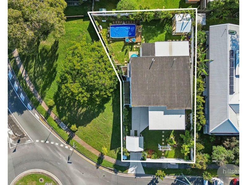 4 Wilson Street, Labrador QLD 4215