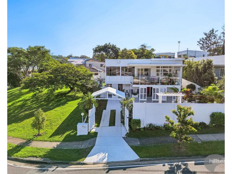 4 Wilson Street, Labrador QLD 4215