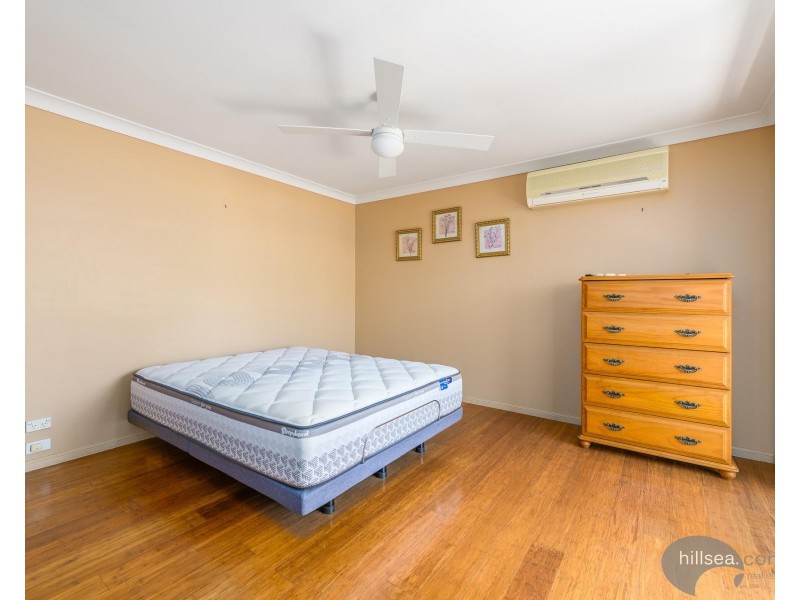 1/3 Clovelly Place, Labrador QLD 4215