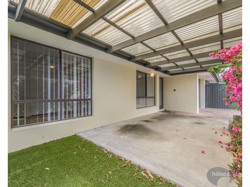 1/23 Morinda Way, Labrador QLD 4215
