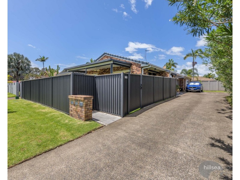 1/7 Stephanie Court, Labrador QLD 4215