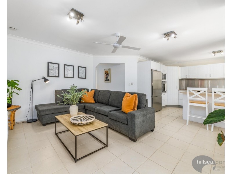 1/5 Hill Court, Labrador QLD 4215
