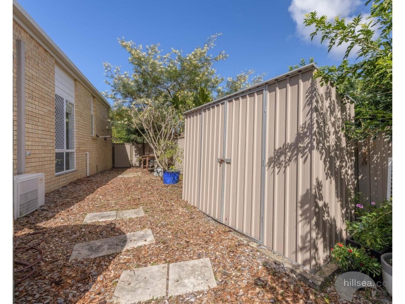 1/5 Hill Court, Labrador QLD 4215