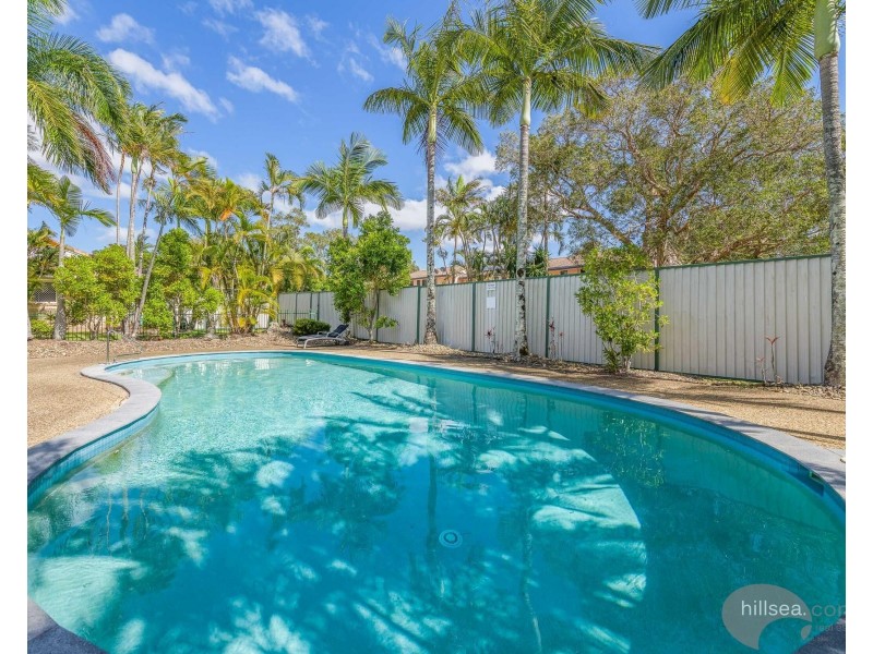 4/17 McMillan Street, Labrador QLD 4215